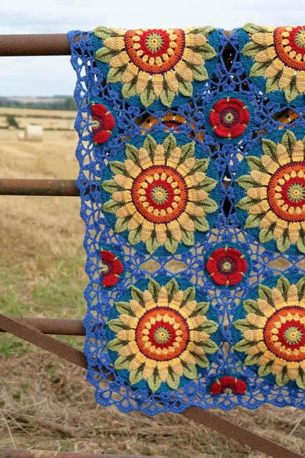 Stylecraft Pattern - Jane Crowfoot Fields Of Gold Crochet Blanket - 1