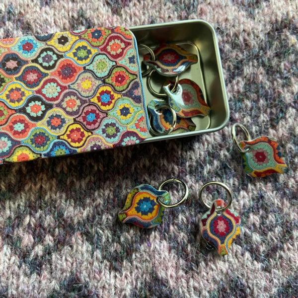 Knitting Stitch Markers in a Tin - Mystical Lanterns