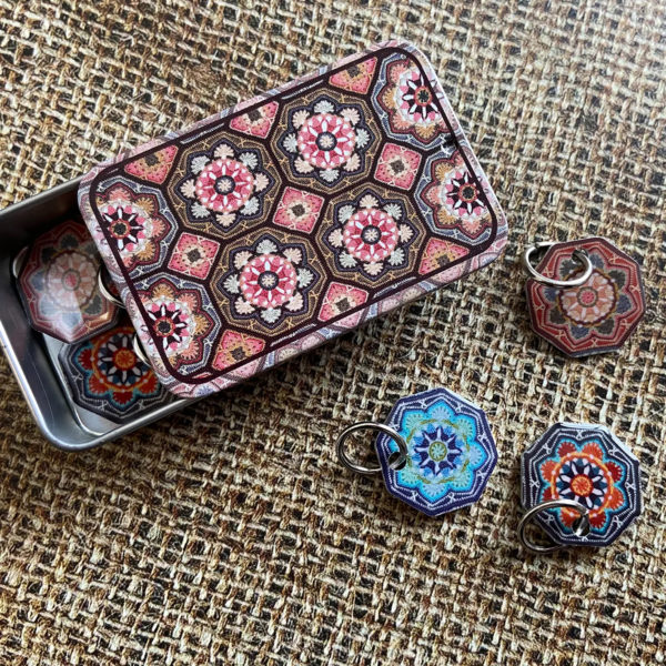 Knitting Stitch Markers in a Tin - Persian Tiles